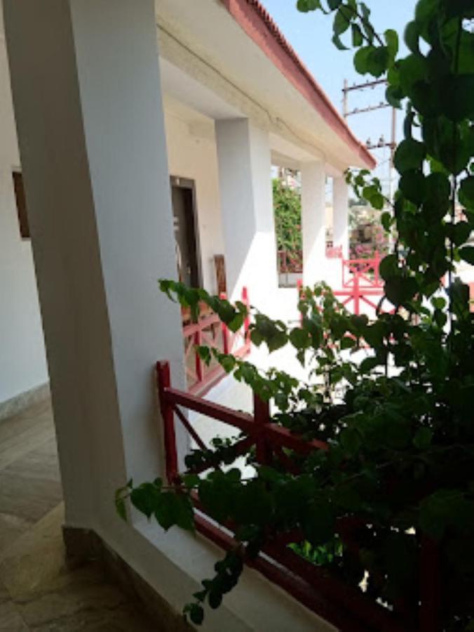 Mp Tourist Bunglow , Chitrakoot Hotel Sitapur Muafi Ngoại thất bức ảnh