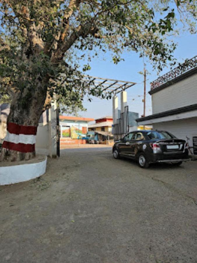 Mp Tourist Bunglow , Chitrakoot Hotel Sitapur Muafi Ngoại thất bức ảnh